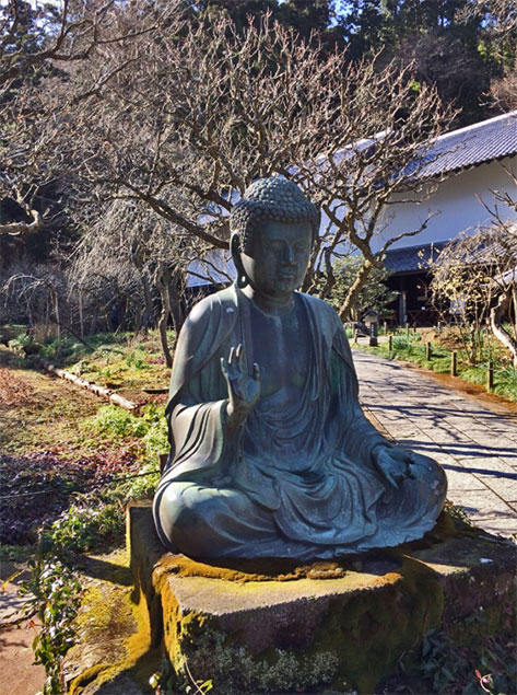 Statue of Buddha at the Tokei-ji, Kita-kamakura