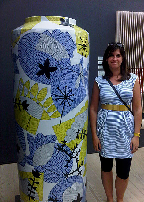 Felictiy Aylieff with her Jingdezhen porcelain vase