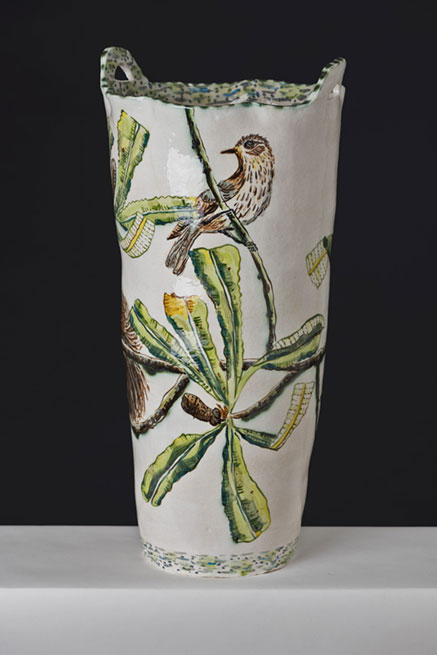 Fiona Hiscock banksia and honeyeater vase-MANNINGHAM-PRIZE