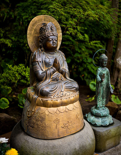 Buddha with namaskara mudra