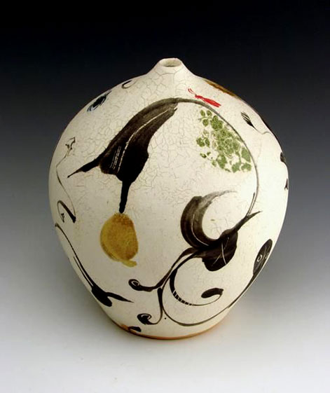 Fred Johnston ceramic vessel with bird decorations