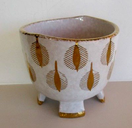 Italian ceramic tri leg planter