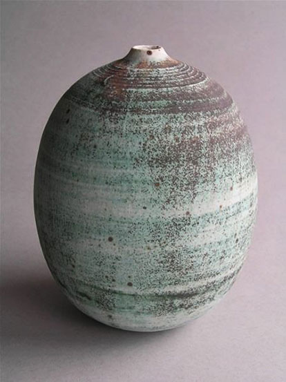 Matthew Bayman ovoid pot