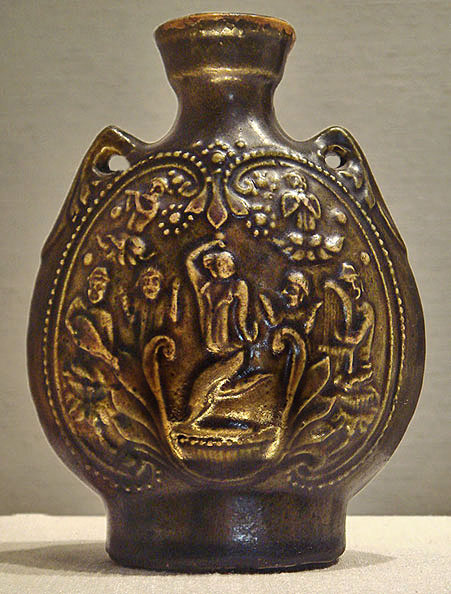 Nonrthern Qi ceramic flask with Central Asian dancer and musicians