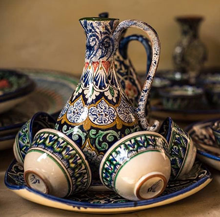 Rishtan-pottery-teapot and cups
