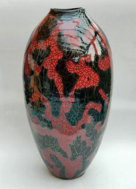 Rupert-Andrews-Pottery red and black crackle glaze vase