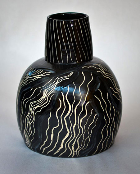 Rupert Jack,-'Kapi Ukalinganyi' b;ack/white sgraffito vessel