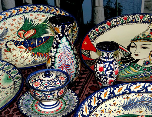 Rishtan ceramic plates and vases