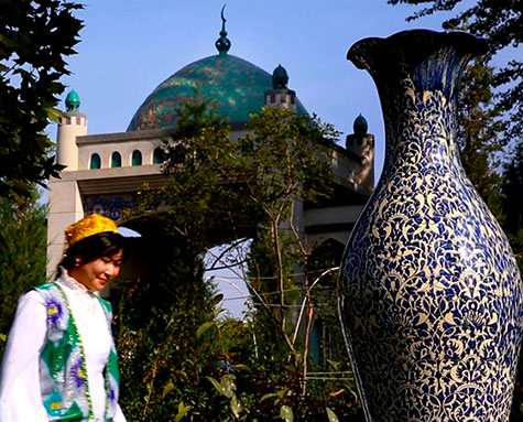Monumental Uzbek vase