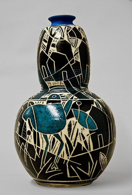 Marty-Ray---Bird-Walk---2011 ceramic gourd vessel