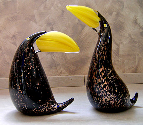 Murano Glass birds---Avventurine Tucan duo