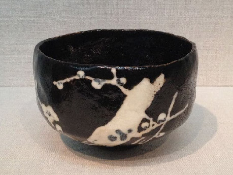 Japanese tea bowl from the Edo period