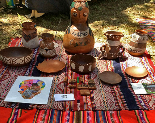 Akbal-Folk-Ceramics-market