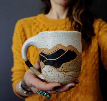 Coco Chispa mountain mug