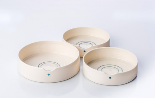 Vera-Stoefs dot and lines porcelains
