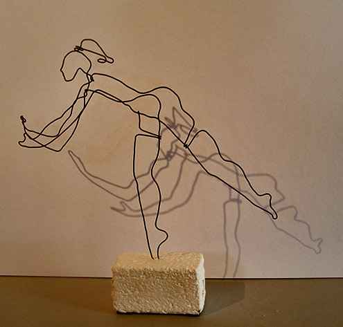 Catalo Josée-On the ice wire sculpture