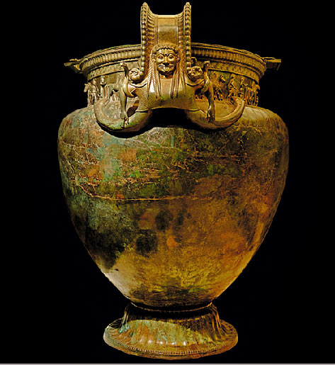 The Vix Krater stands 1.64 m tall, weighs 208 kilos and had a capacity of 1,100 liters