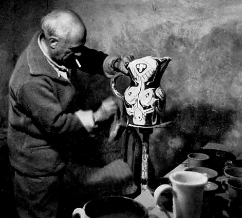 Pablo Picasso-in-his-workshop-in-Vallauris