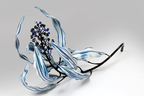 michael-sherrill- Dutch Solomon, 27 in. (69 cm) in length, porcelain, silicon bronze, glass, 2015. Photo- Scott Allen