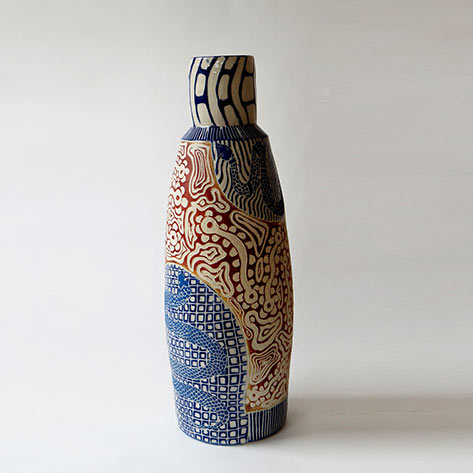 Ernabella-Ceramics,-Derek-Jungarrayi-Thompson---SOLD-Wanampi-II,-2014,-stoneware-with-sgraffito,-H-45