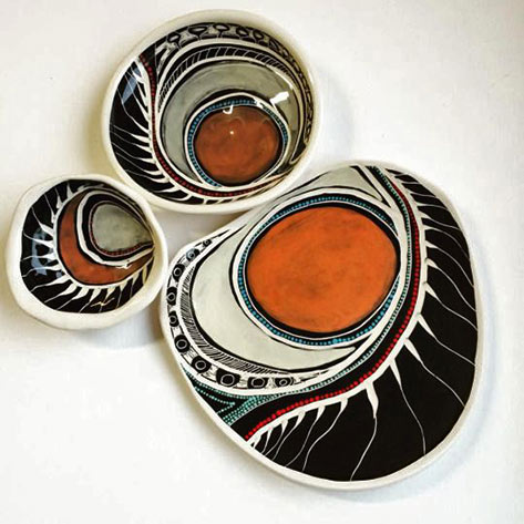 Optically Addicted-Contemporary-Indigenous-Australian-Ceramics-&-Mixed-Media-Artwork-by-Penny-Evans
