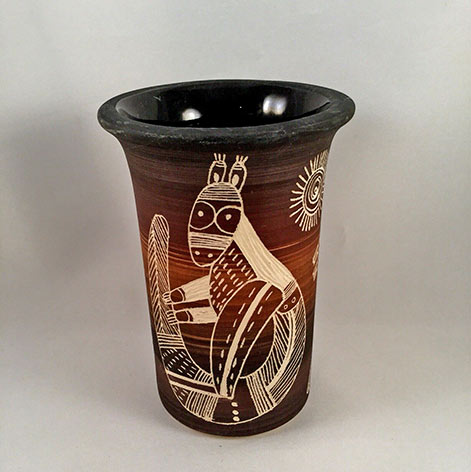 Vintage kangaroo sgraffito vase