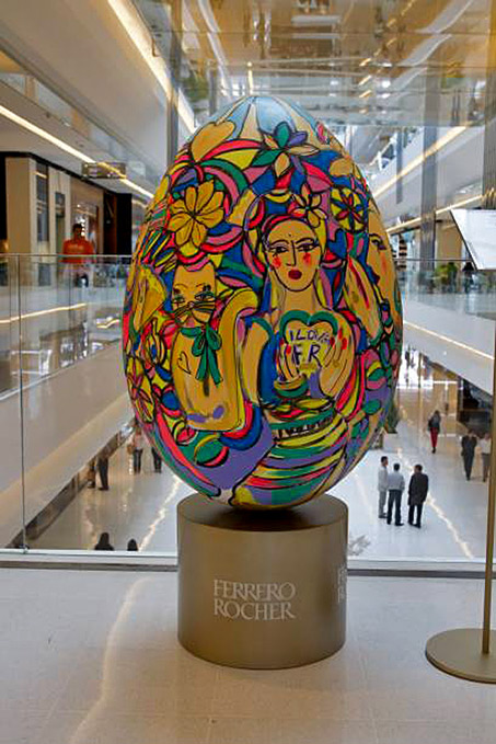 Isabelle Tuchband-Ferrero Rocher egg