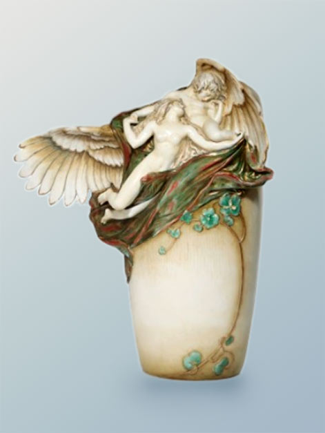 Amphore Art Nonuveau angel vase