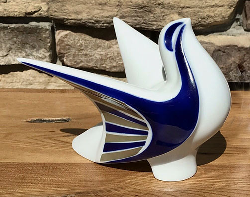 Beautiful-Art-Deco-Ceramic-Dove-sculpture