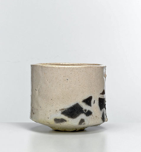 Tomonari Hashimoto-White raku tea bowl, 2019