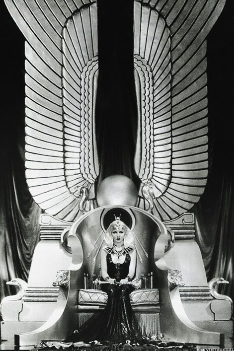 Claudette-Colbert-IS-Cleopatra