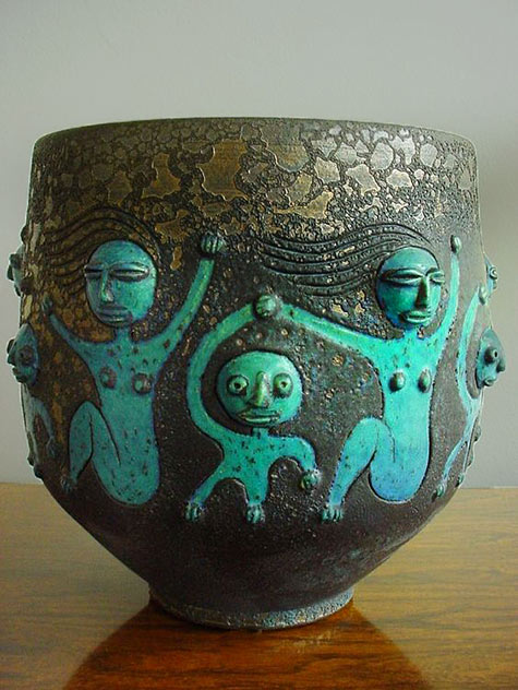 Scheier-Pottery relief cup