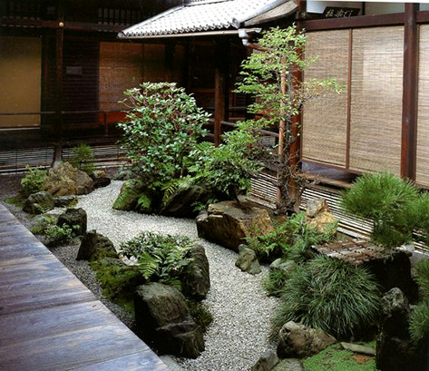 Japanese-Courtyard-Gardens,-by-Katsuhiko-Mizuno