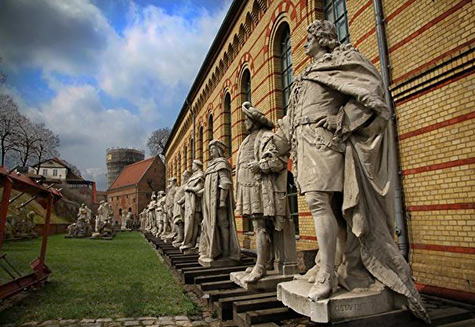 Spandau,Citadel lifesize figure sculptures
