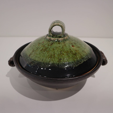 Ryoho Izumi----Earthenware Pot