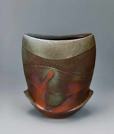Takeo Kobiki--Bizen flower vessel