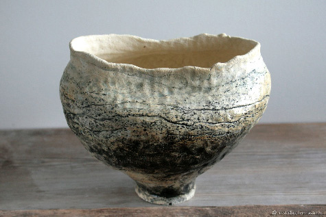 Tsubo ceramic vase.-Vlad Surovegin