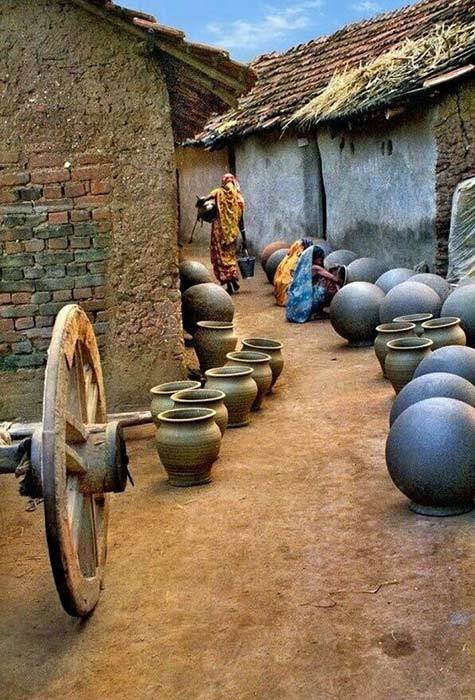 West Bengal village pottery workers