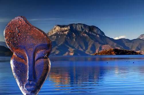 Björn Ekegren face sculpture Yugu Lake Yunnan