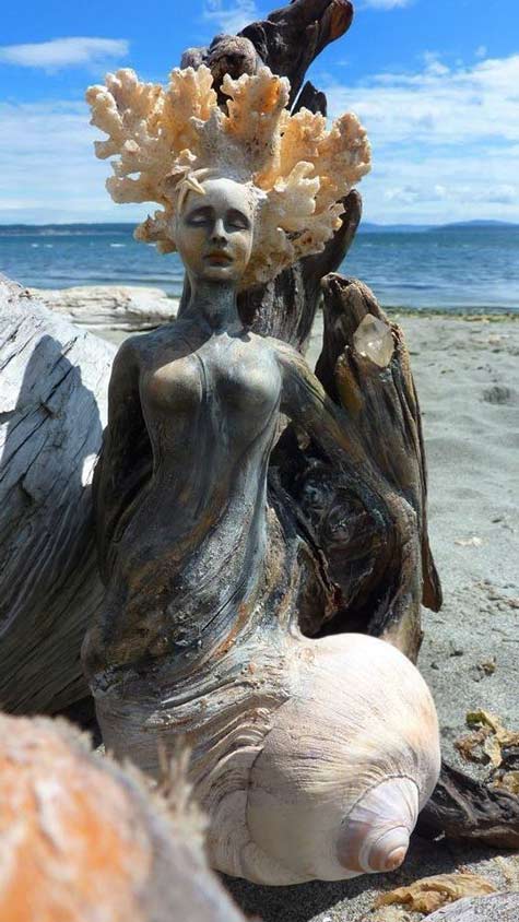 ShapingSpirit-Driftwood-Sculptures-by-Debra-Bernier