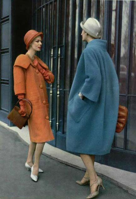 Colorful-Vinatge-Photos-of-Beautiful-Ladies-in-Their-Coats-in-the-1950