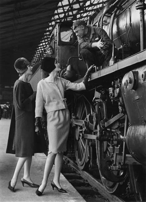Louis Faurer, Models wearing Design by Castillo for Lanvin, Gare du Nord, Paris, 1960 Louis Faurer, Models wearing Design by Castillo for Lanvin, Gare du Nord, Paris, 1960