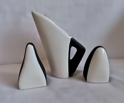 Ellis salt & pepper shakers & jug